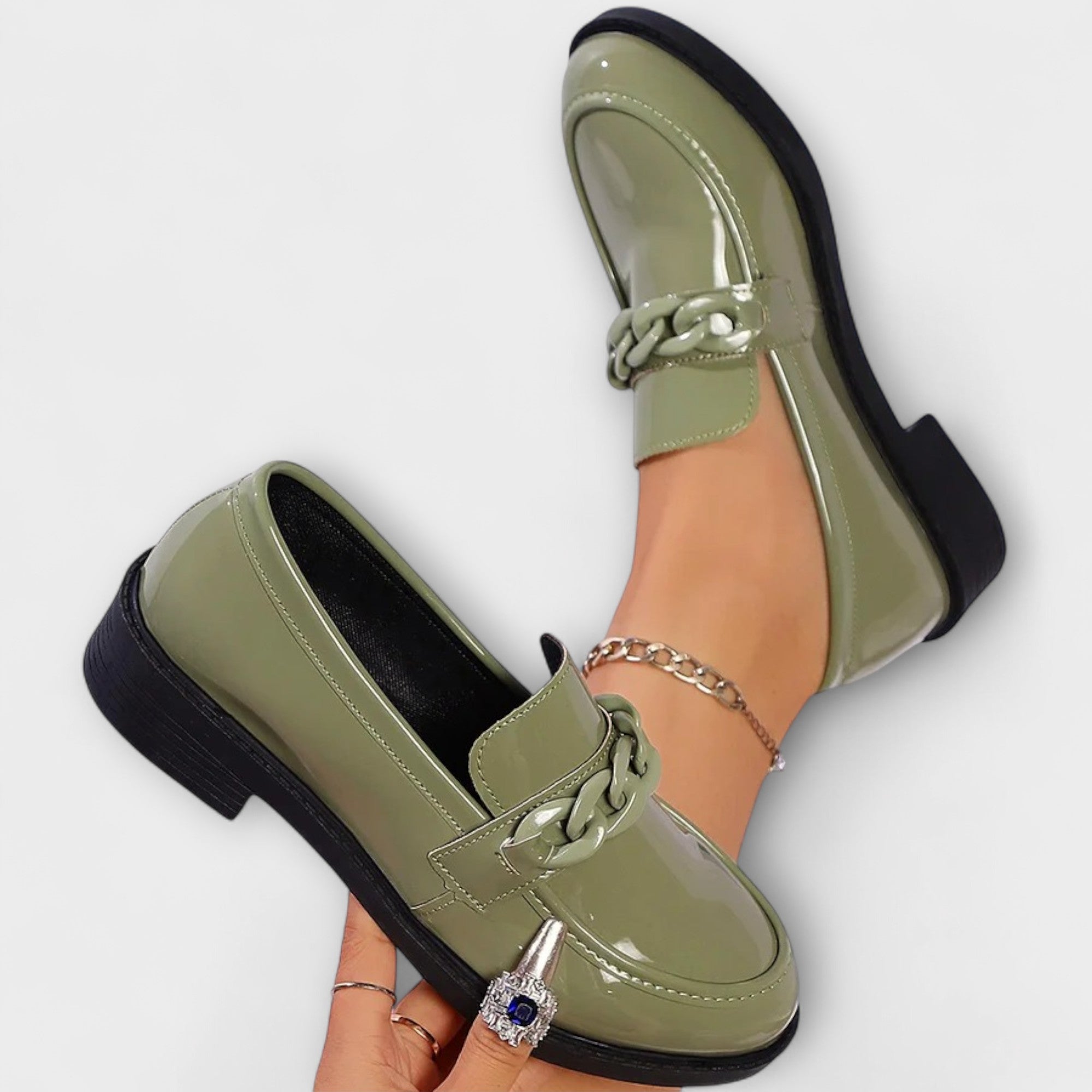 Barbie | Scarpe sportive a forma di teiera