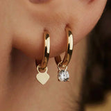 Amarissea | Orecchini a cerchio in pietra Moonbeam in oro 14k