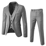 Completo elegante per uomini